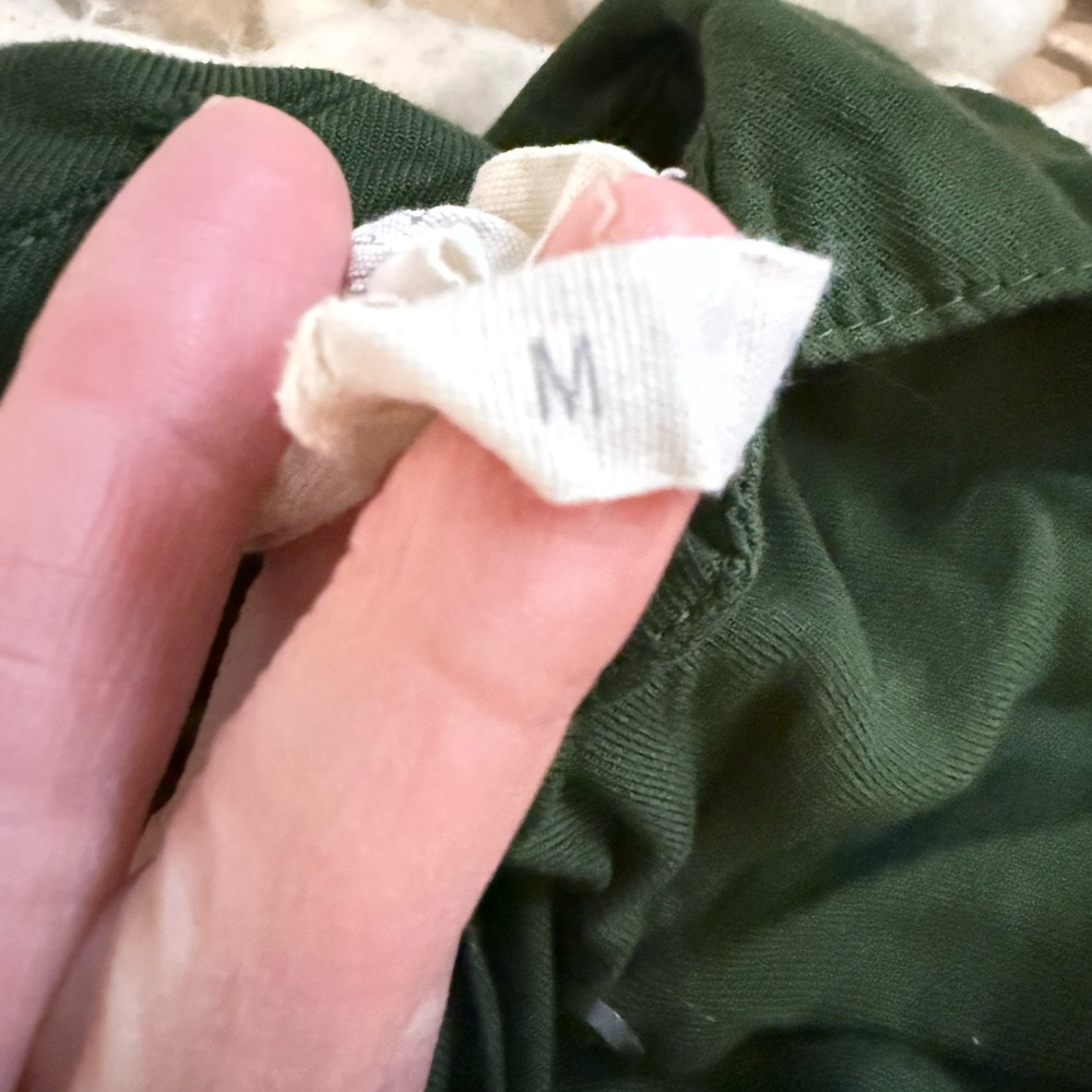 Green button down blouse - Picture 4 of 5